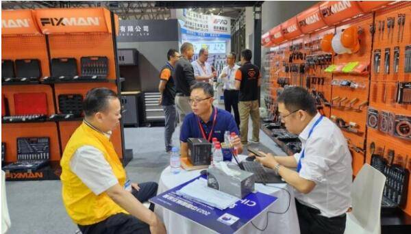 PG电子20载芳华绽放 68万买家见证回归 2023中国国际五金展圆满落幕(图5)